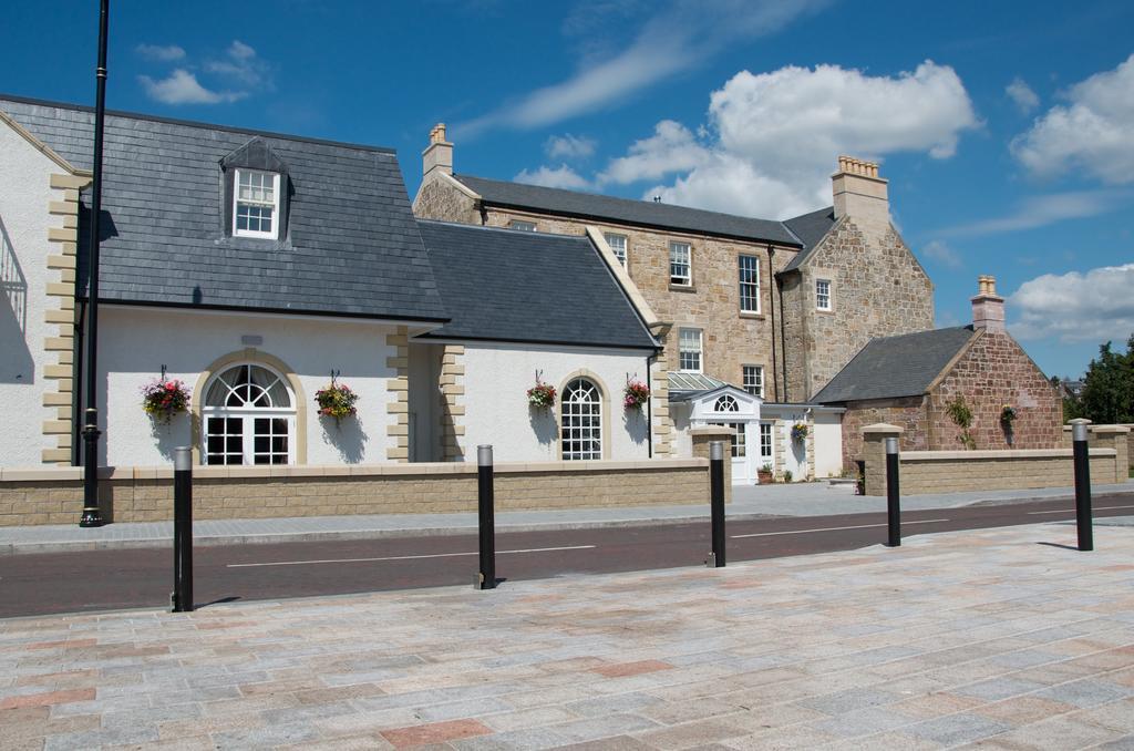 Dumfries Arms Hotel Cumnock Exterior foto